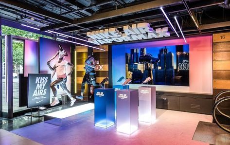 Clothing Store Interior, Retail Space Design, Booth Decor, Digital Marketing Design, Exhibition Stall, Showroom Interior Design, Nike Vapormax, Exhibition Booth Design, Showroom Design