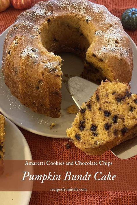 Pumpkin Pulp, Recipes From Italy, Chocolate Chip Bundt Cake, Pumpkin Bundt, Vegetarian Cookies, Amaretti Cookies, Pumpkin Bundt Cake, Chocolate Chip Recipes, Chips Recipe