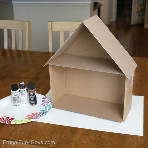 Diy Dollhouse Cardboard Boxes, Small Cardboard Gingerbread House Diy, Gingerbread Dollhouse Makeover, Cardboard Box Houses For Kids, Diy Cardboard House For Kids, Christmas Dollhouse Diy, Cardboard Dollhouse Diy, Cardboard Gingerbread House Diy, Gingerbread Dollhouse