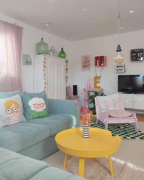 Anni on Instagram: "Willkommen ELSA #newcushion #newcushionmakemehappy #sunnyday#livingroom #couch#interordesign" Colourful Academia, Gen Z Room, Colorful Academia, Dorm Inspo, Colourful Living Room, Living Room Tv Wall, Maximalism, Room & Board, Gen Z