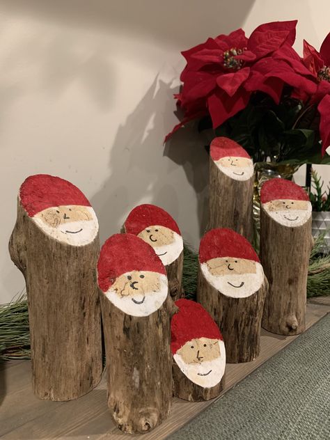 This Santa log craft is a great way to add a rustic touch to your Christmas decor, and is a fun Christmas craft for the whole family to make together! One thing about having a toddler at Christmas is that it will change the kind of Christmas decor you put up. Before kids, I liked … The post How to make DIY Rustic Santa Logs appeared first on Charleston Crafted. Painted Logs For Christmas, Log Christmas Decorations, Christmas Logs Decorations, Painted Logs, Christmas Logs, Rustic Christmas Crafts, Yule Crafts, Wood Log Crafts, Christmas Log