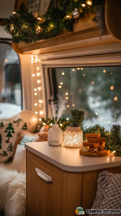 How to Decorate an RV for Christmas: Cozy Ideas for the Road - Camper Outdoor Cozy Rv Decor, Christmas Camper Decor, Cozy Motorhome, Camper Bedroom Ideas, Rv Winterizing, Christmas Camping, Rv Interior Remodel, Cozy Ideas, Pencil Trees