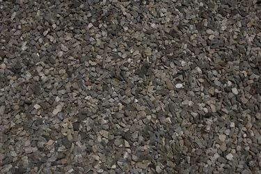 Gravel Driveway Landscaping, Driveway Ideas Cheap, Gravel Driveways, Driveway Materials, Gravel Drive, Gravel Parking, Diy Driveway, Double Carport, Driveway Paving