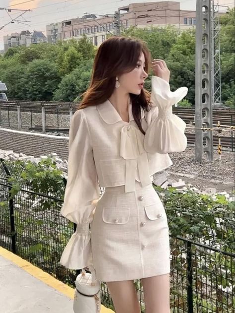 Prep Skirt Outfit, Beautiful Korean Dress, French Aesthetic Clothes, Formal Kpop Outfits, Pretty Korean Outfits, Aesthetic Clothes Coquette, Kpop Ideas Outfit, Korean Elegant Style, Korean Rich Girl Outfit