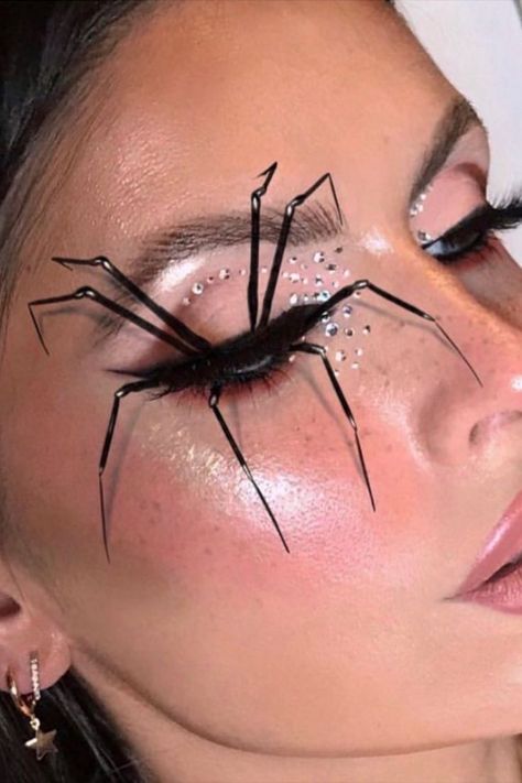 halloween makeup. spider makeup. spider eye makeup.  3D makeup. Spider Eye Makeup Halloween, Spider Eye Makeup, Halloween Spider Makeup, Spider Halloween Costume, Spider Makeup, Halloween Makeup Witch, Halloween Makeup Tutorial Easy, Halloweenský Makeup, Holloween Makeup