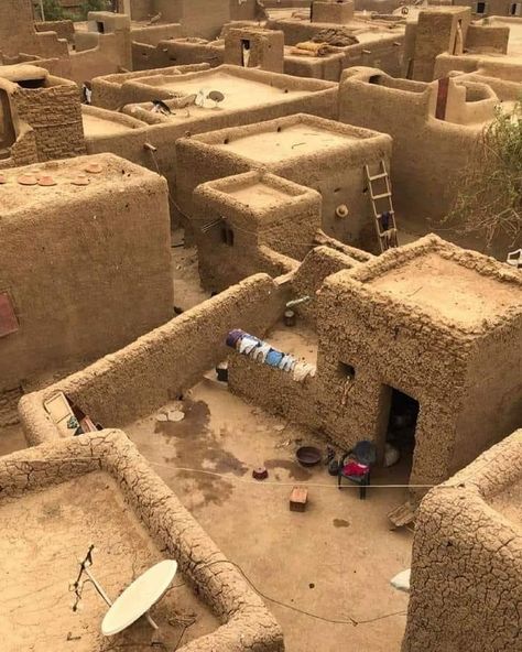 Timbuktu Mali, Charity Foundation, Charity Organizations, Non Profit Organization, Beautiful Photos Of Nature, Village Houses, Ancient Cities, West Africa, Conceptual Art