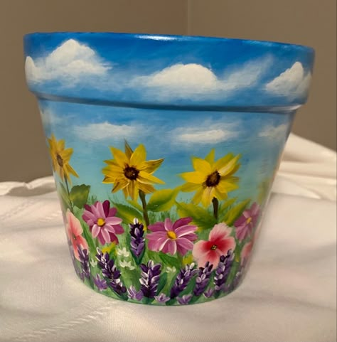 Acrylic on clay pot Paint Garden Pots, Painting Pots, Painted Flower Pot, Terra Cotta Pot Crafts Diy, Plant Pot Design, Flower Pot Art, Pot Painting, Terra Cotta Pot Crafts, Painted Pots Diy