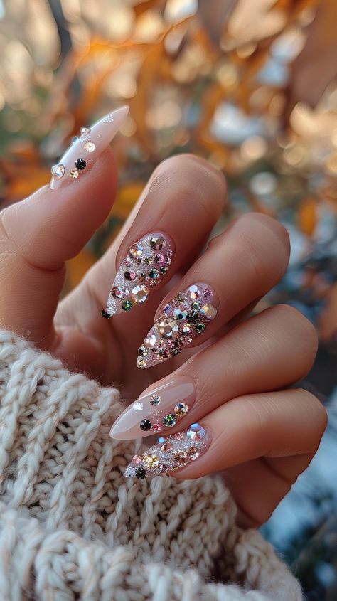 44 Crystal Nails Designs That Will Make You Sparkle and Shine 11 Single Rhinestone Nails, Burlesque Nails, Nail Rhinestone Design Ideas, Short Nails With Rhinestones, Rhinestone Accent Nail, Nail Rhinestone Design, Rhinestone Nails Designs, Classy Nail Art Ideas, Bday Nails