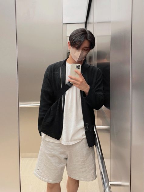 [weverse update 09.24.21] #seventeen #세븐틴 #joshua #joshuahong #조슈아 Joshua Hong Selca, Joshua Hong Boyfriend, Choi Hansol, Won Woo, Hong Jisoo, Joshua Seventeen, Dream Man, Joshua Hong, Seventeen Album