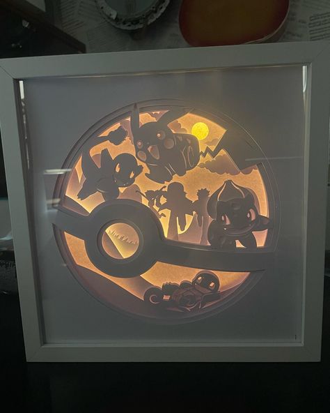 Anime Shadow Box Ideas, Pokemon Shadow Box Ideas, Pokemon Cricut Projects, Pokemon Shadow Box, Cricut Pokemon, Pokemon Cricut, Cricut Papercraft, Pokemon Light, Geek Room