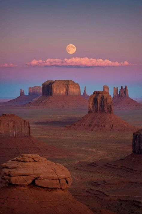 Danny Boy, Nature Scenery, Pretty Landscapes, Pretty Places, Travel Aesthetic, The Desert, Nature Pictures, Pretty Pictures, Full Moon