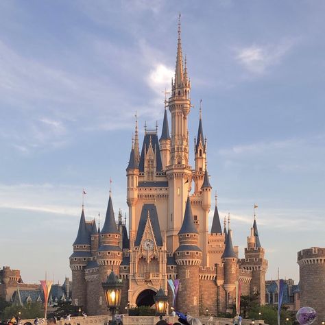 disneyland, tokyo, japan, castle, sunset, travel, disney Tokyo Disneyland Castle, Tokyo Disney Aesthetic, Disneyland Tokyo Aesthetic, Tokyo Disneyland Aesthetic, Disney World Japan, Japan Presentation, Japan Disneyland, Japan Castle, Disney World Aesthetic