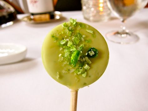 Amuse Bouche: Garden Pea & Mint Lollipop | The full review a… | Flickr Amuse Bouche Ideas, Summer Pudding, Michelin Star Food, Eleven Madison Park, Restaurant Dishes, Catering Food, British Food, Best Chef, Madison Park