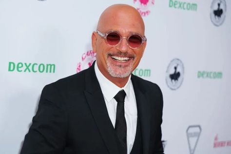 What is Howie Mandel Net Worth in 2024 and Monthly Income? Meredith Baxter, Howie Mandel, Tim Robbins, Jean Smart, Turning 40, Monthly Income, Comedy Club, Voice Acting, Stand Up Comedians