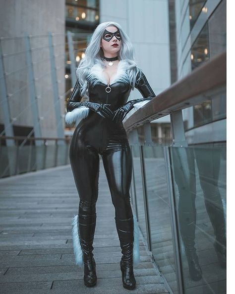 black cat by @enjinight #blackcatcosplay #blackcat #cosplay #spiderman #spidermancosplay #marvelcomics #marvelcomicscosplay #cosplayer #cosplaygirl #cosplayphotography Enji Night, Black Cat Costume, Spiderman Black Cat, Black Cat Cosplay, Black Cat Costumes, Black Cat Marvel, Spiderman Cosplay, Cat Costume, Marvel Cosplay