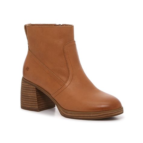 Lucky Brand-Quiniya Bootie Classic enough for any cool weather look, the Quiniya bootie from Lucky Brand adds versatility to your wardrobe. Pair this leather ankle boot with anything from dresses to wide leg jeans for a new staple. Keen Style, Cool Weather, Trending Sneakers, Athletic Fashion, Athletic Sneakers, Stacked Heel, Leather Ankle Boots, Kids Bags, Brown Boots