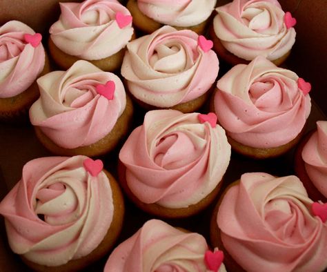 Love Valentines day engagement shower pink & white swirls with heart cupcakes Pink Heart Cupcakes, Cupcakes With Hearts, Valentine 2024, Pink Desserts, Heart Cupcakes, Love Valentines Day, Cupcake Designs, Love Cupcakes, Love Shape