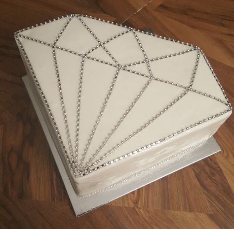 60th Wedding Anniversary Decorations, Bling Birthday Party, Diamond Wedding Anniversary Cake, Diamond Anniversary Cake, Diamond Theme Party, Diamond Wedding Cakes, 60th Wedding Anniversary Party, 25th Wedding Anniversary Cakes, 75 Birthday Cake