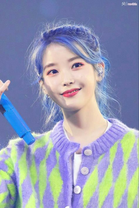 Blue Mic, Iu Hair, Singer Song, Lee Jieun, Korean Star, Korean Celebrities, Korean Actress, Purple Hair, Korean Beauty