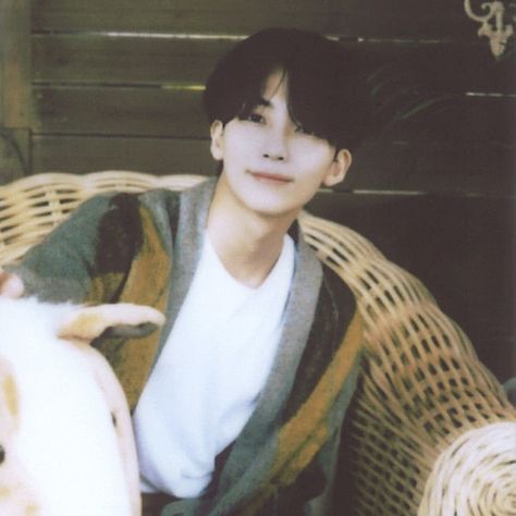 seventeen jeonghan icon lq Seventeen Jeonghan Icon, Svt Jeonghan, Jeonghan Icon, Seventeen Instagram, Film Icon, Seventeen Jeonghan, Joshua Hong, Polaroid Pictures, Seventeen Album