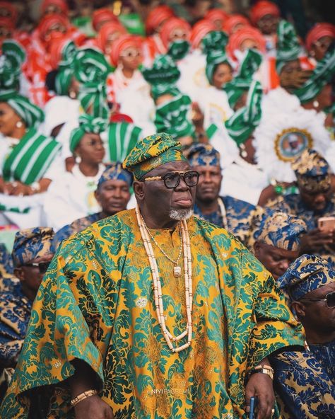 “Celebrating the vibrant tapestry of African heritage through color, style and Steeze✨ #AfricanElegance #” 📸 @theniyifagbemi #theniyifagbemi #ojudeoba #yoruba #steeze #nigeria #culture #photography #ijebuode Nigeria Culture, Culture Photography, African Heritage, June 19, Color Style, Tapestry, Celebrities, Photography, On Instagram