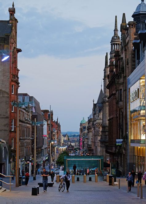 FUCKITANDMOVETOBRITAIN — scavengedluxury: Glasgow at dusk. Buchanan... Scotland Glasgow, Street Lighting, Glasgow Scotland, England And Scotland, Edinburgh Scotland, Scotland Travel, British Isles, Beautiful Places To Visit, Oh The Places Youll Go