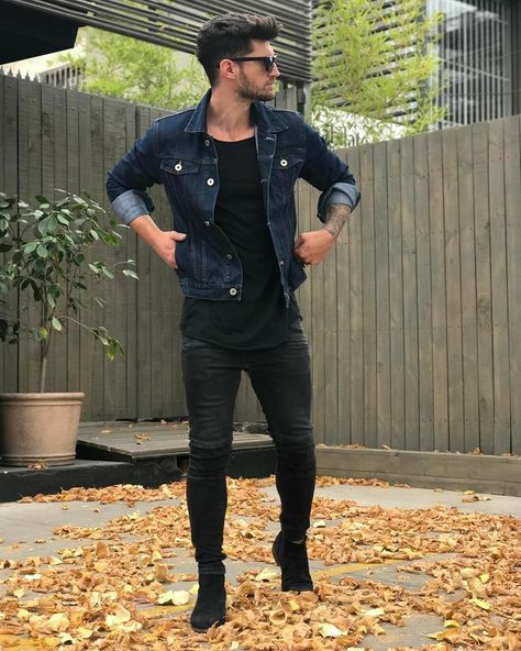 Eres de las personas que describen hasta el mínimo detalle?. Entonce… #detodo # De Todo # amreading # books # wattpad Stylish Men Casual, Elegante Casual, Mens Fashion Casual Outfits, Stylish Mens Outfits, Black Denim Jacket, Denim Jacket Men, Men Fashion Casual Outfits, 가을 패션, Mens Casual Outfits