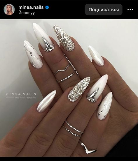 Manicure Ideas Glitter, Silver And White Chrome Nails, White Glitter Rhinestone Nails, White Vegas Nails, White Chrome And Glitter Nails, White Silver Glitter Nails, White Chrome Nails With Rhinestones, White Rhinestone Acrylic Nails, Silver Chrome Tip Nails