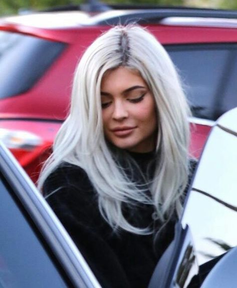 Kylie Jenner Sister, Kylie Jenna, Kylie Jenner Hair Color, Life Of Kylie, Kylie Kardashian, Jordan Woods, Kylie Jenner Hair, Kylie Jenner Photos, Kylie Makeup