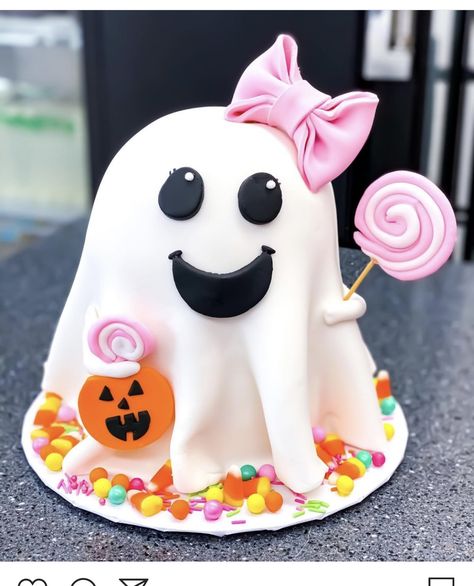 Ghost Bday Party, Ghost 1st Birthday Cake, Ghost 3rd Birthday, Boo Smash Cake, Ghost Halloween Cake, Ghost 1st Birthday, Boo I’m Turning Two Cake, Minnie Halloween Cake, Halloween Birthday Cakes Girl