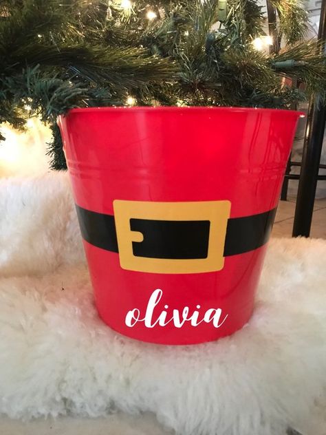 Personalized Santa Bucket- Santa Bucket- Stocking Stuffer- Santa Personalized Pail- Santa Pail Christmas Buckets, Bucket Gifts, Diy Christmas Door, Bowl Ideas, Santa Belts, Trending Christmas Gifts, Christmas Cricut, Last Minute Christmas Gifts, Unique Gift Items