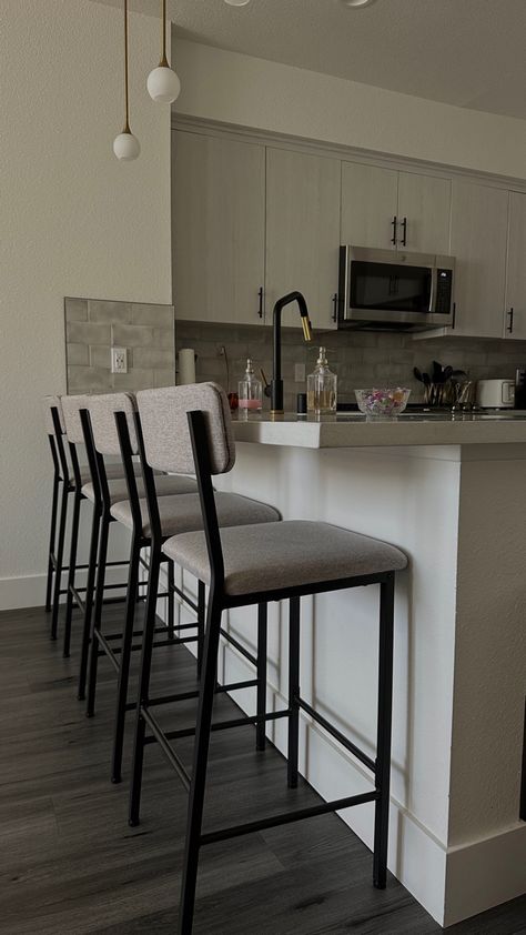 Kitchen Ideas Bar Stools, Grey Kitchen Bar Stools, Apartment Kitchen Barstools, Tall Bar Stools Kitchen Island, Barstools Aesthetic, Bar Stools Apartment, Barstools Apartment, Bar Stools Amazon, High Top Counter Kitchen