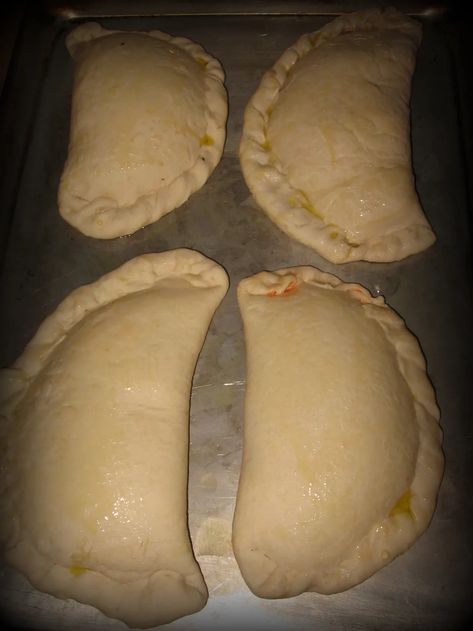 Make the Perfect Bread-Maker Dough for Pizzas, Calzones, or Stromboli - Delishably Calzone Recipe Dough, Stromboli Dough Recipe, Bread Maker Pizza Dough, Pizza Dough Bread Machine, Stromboli Dough, Calzone Dough, Zojirushi Bread Machine, Calzone Recipe Easy, Pizza Calzones