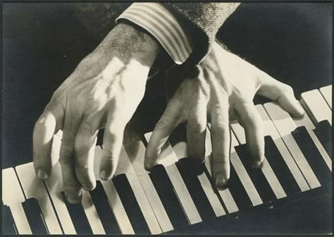 George Gershwin, Matt Hardy, Rhapsody In Blue, Serge Gainsbourg, Music Express, Louise Bourgeois, Piano Player, Playing Piano, Music Images