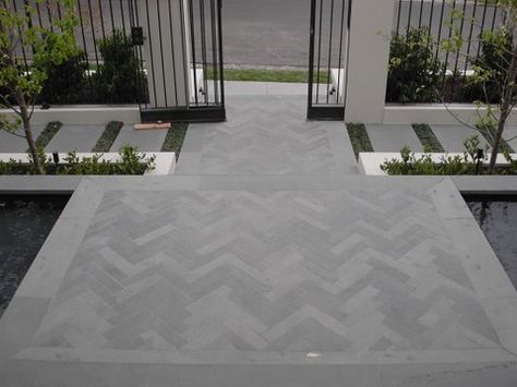 Herringbone Paving, Front Garden Ideas Driveway, Garden Ideas Driveway, Garden Pathways, Paving Ideas, Outdoor Paving, Concrete Patios, Driveway Paving, Driveway Design