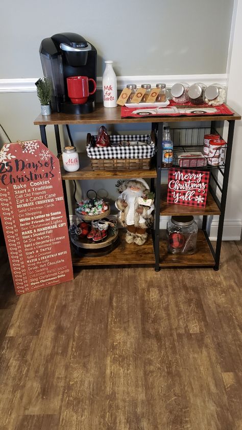 Hot Cocoa Coffee Bar, Cocoa Coffee Bar, Cocoa Board, Christmas Hot Chocolate Bar, Bnb Ideas, Hot Cocoa Stand, Hot Cocoa Coffee, Cocoa Coffee, Holidays Ideas