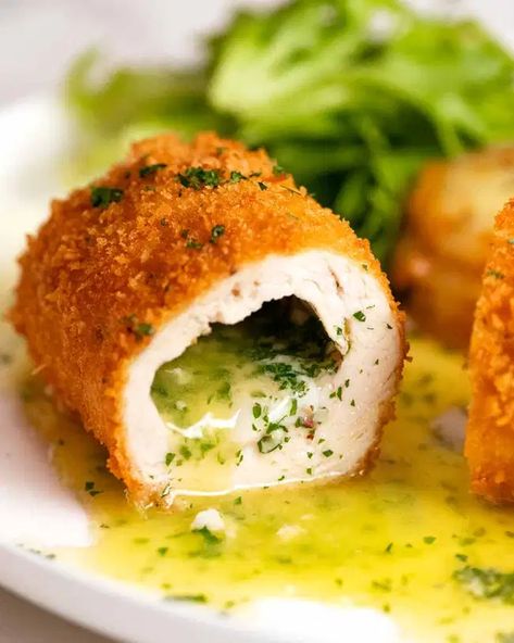 Chicken Kyiv, Baked Chicken Kiev, Chicken Kiev Recipe, Chinese Meals, Retro Dinner, Chicken Shawarma Recipe, Chicken Kiev, Shawarma Recipe, Dada Ayam