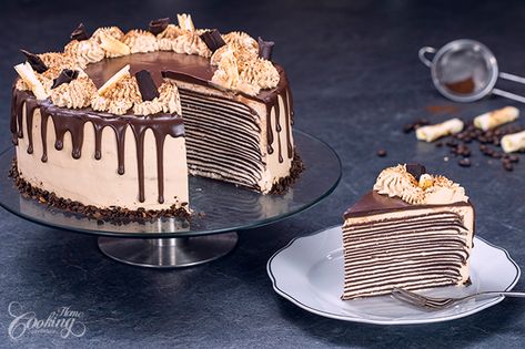 Chocolate Mocha Cake, Crepe Cake Recipe, Mocha Frosting, Strawberry Cake Easy, Crepes Filling, Cake Recipes At Home, Chocolate Crepes, Mocha Cake, Layer Cake Recipes