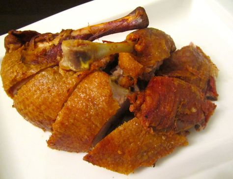 Crispy Fried Duck  See all pic's and recipe at : www.ChefsOpinion.org Chinese Duck Recipe, Rice Sticks, Fried Duck, Bird Recipes, Roasted Duck, Panang Curry, Chicken Bird, Dirty Rice, Chinese Takeout