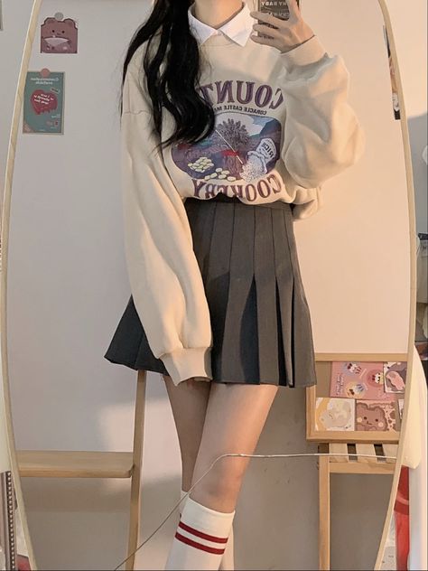 Outfit Korean Style, Rok Mini, Cute Skirt Outfits, Casual Day Outfits, Stylish Dresses For Girls, Pink Outfits, Korean Outfits, Really Cute Outfits, Casual Style Outfits