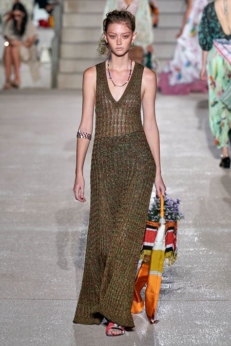 Mode Crochet, Resort 2020, Crochet Maxi Dress, Moda Chic, 2020 Fashion Trends, Knitwear Fashion, Amazing Ideas, 2020 Fashion, Knitwear Design