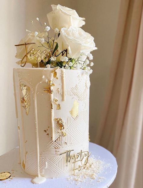 Tall Graduation Cake, Tall Birthday Cake Ideas, Sophisticated Birthday Cake, Nude Cake Ideas, Nude Color Cake, White Roses Cake, Wedding Cake Designs Blue, Beige Cake, White And Gold Cake