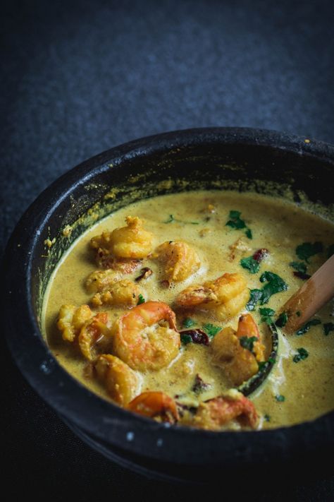 Goan prawn curry - The Spice Adventuress Indian Prawn Recipes, Goan Prawn Curry, Food Calendar, Prawn Dishes, Prawn Curry, Goan Recipes, Prawn Recipes, Curry Shrimp, Shrimp Dishes