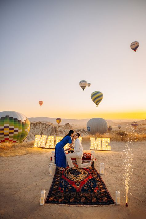 Tina & Nihar's Breathtaking Proposal In Cappadocia Balloon Proposal, Romantic Proposal Ideas, Cute Proposal Ideas, Cute Proposal, Turkey Wedding, Dream Proposal, Air Balloon Festival, Hot Air Balloon Festival, Museum Hotel