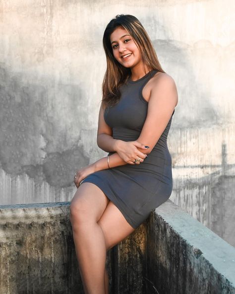 Anjali Arora on Instagram: “🤫” Ayesha Omar, Anjali Arora, Beautiful Mini Dresses, Indian Photoshoot, Saree Trends, Indian Actress Hot Pics, Beautiful Smile Women, Skirt Fashion, Short Dresses