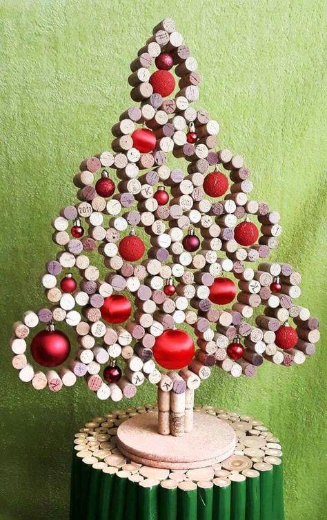 Corks Crafts, Wine Cork Crafts Christmas, Wine Cork Christmas Tree, Cork Design, Cork Crafts Christmas, Cork Christmas Trees, Wine Cork Diy Crafts, Wine Cork Projects, Wine Cork Ornaments