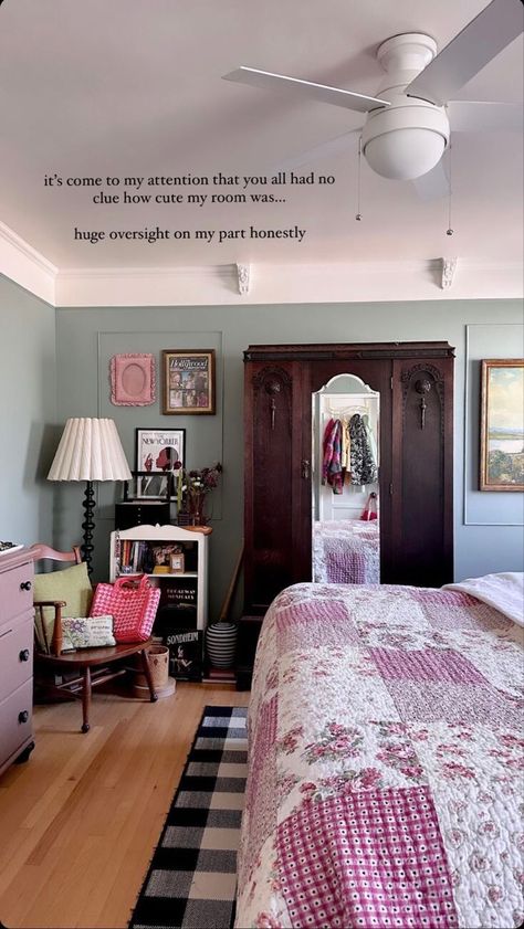 Meg Hughes, Eclectic Style Decor, Nora Ephron, Beautiful Bedroom, Apartment Aesthetic, Cozy Room Decor, Cozy Room, Room Inspiration Bedroom, Dream Rooms