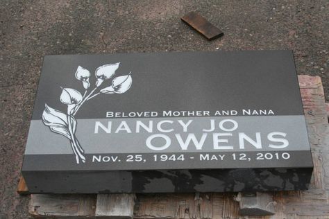 Flat Grave Marker Portfolio | Pacific Coast Memorials Flat Headstones Design, Flat Headstone Ideas Design, Headstone Quotes, Flat Grave Markers, Flat Headstones, Grave Art, Headstone Inscriptions, Woodlawn Cemetery, Granite Monuments