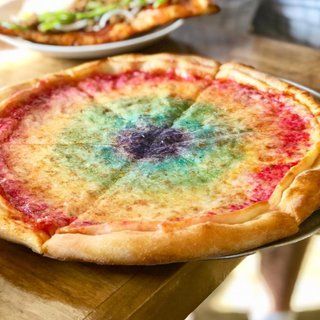 Pizza Instagram, Rainbow Pizza, Local Pizza, Pancake Crepes, Pizza Shop, Rainbow Food, Unicorn Foods, Cheese Topping, Pizza Restaurant