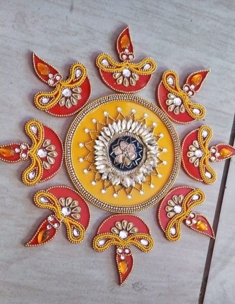 Reusable Rangoli Diy, Wooden Rangoli Designs, Readymade Rangoli Designs, Mdf Rangoli Designs, Cardboard Rangoli Designs, Mirror Rangoli, Cardboard Rangoli, Mehndi Plates, Diy Diwali Gifts